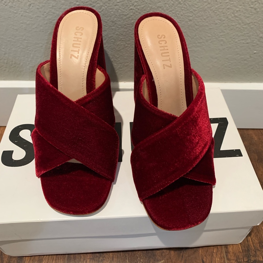 SCHUTZ Women's Crimson Velvet Mules